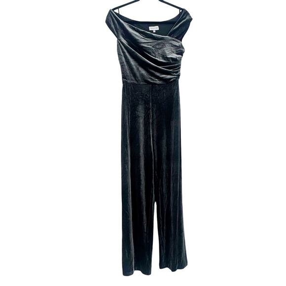 Halston Off the Shoulder Wren Steel Velvet Jumpsuit Ruched Wide Leg Size 4 NWOT - Picture 12 of 13